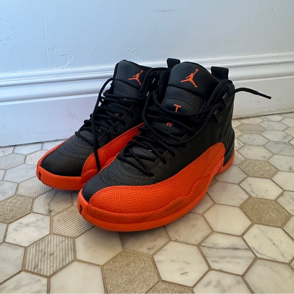 Jordan 12 Retro "Brilliant Orange" 8.5